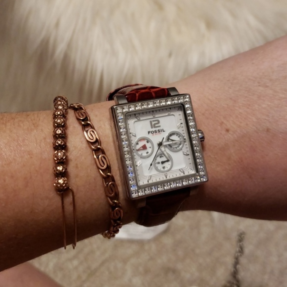 Fossil BQ-9364 Crystal Bezel Multifunction Watch‎ Burgundy Leather Strap 5 ATM